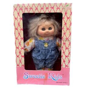 Vintage 1990 Sweetie Kids Doll Shelf Worn Box